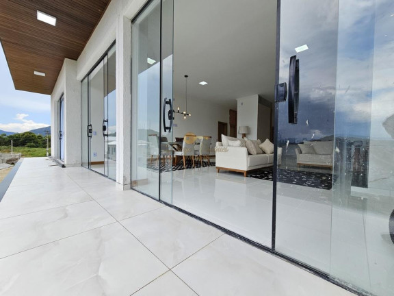 Imagem Casa com 5 Quartos à Venda, 504 m² em Barra Do Imbuí - Teresópolis Imagem Casa com 5 Quartos à Venda, 504 m² em Barra Do Imbuí - Teresópolis