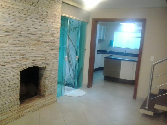 Imagem Casa com 2 Quartos à Venda, 185 m² em Cachoeira - Curitiba Imagem Casa com 2 Quartos à Venda, 185 m² em Cachoeira - Curitiba