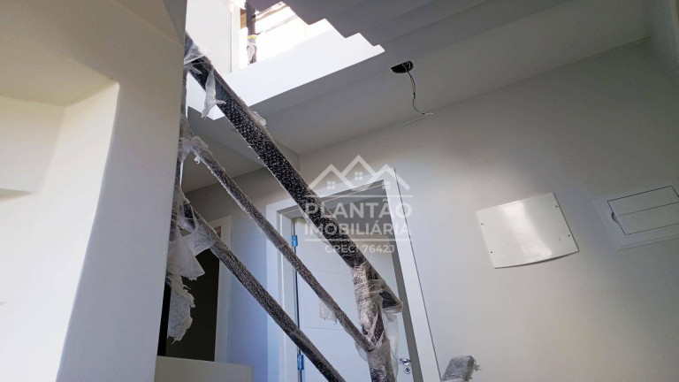 Imagem Sobrado com 3 Quartos à Venda, 105 m² em Uberaba - Curitiba Imagem Sobrado com 3 Quartos à Venda, 105 m² em Uberaba - Curitiba