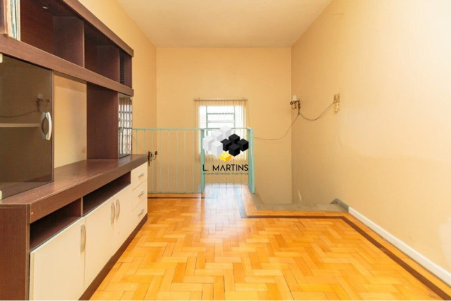 Imagem Casa com 3 Quartos à Venda, 195 m² em Santa Maria Goretti - Porto Alegre Imagem Casa com 3 Quartos à Venda, 195 m² em Santa Maria Goretti - Porto Alegre