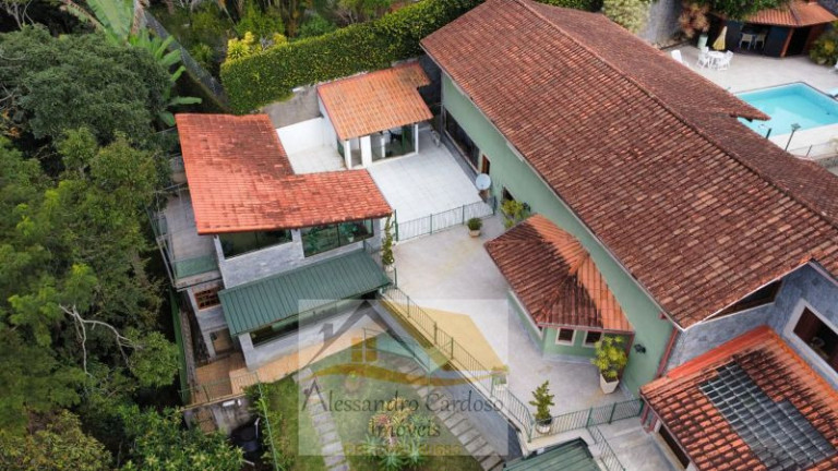 Imagem Casa com 10 Quartos à Venda, 550 m² em Braunes - Nova Friburgo