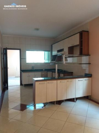 Sobrado com 4 Quartos à Venda, 200 m² em Bela Vista - Osasco