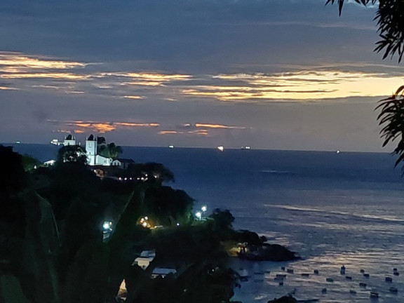 Imagem Imóvel com 2 Quartos à Venda, 145 m² em Barra - Salvador Imagem Imóvel com 2 Quartos à Venda, 145 m² em Barra - Salvador
