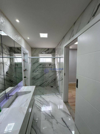 Imagem Sobrado com 4 Quartos à Venda, 388 m² em Centro - Balneário Piçarras