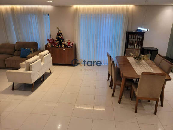 Imagem Casa com 4 Quartos à Venda, 351 m² em Centro - Eusébio