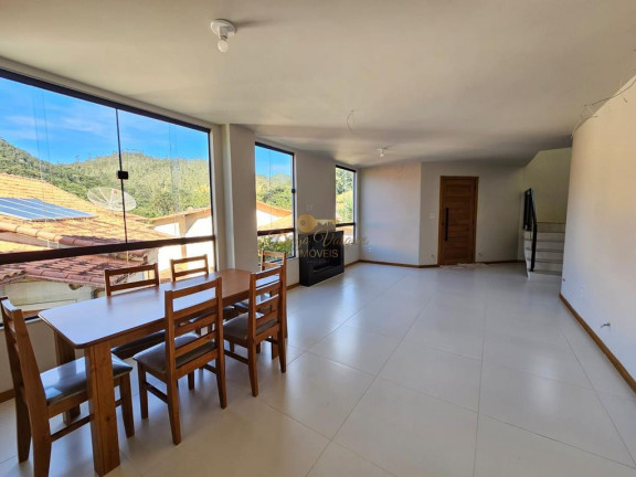 Imagem Casa com 3 Quartos à Venda, 200 m² em Vargem Grande - Teresópolis