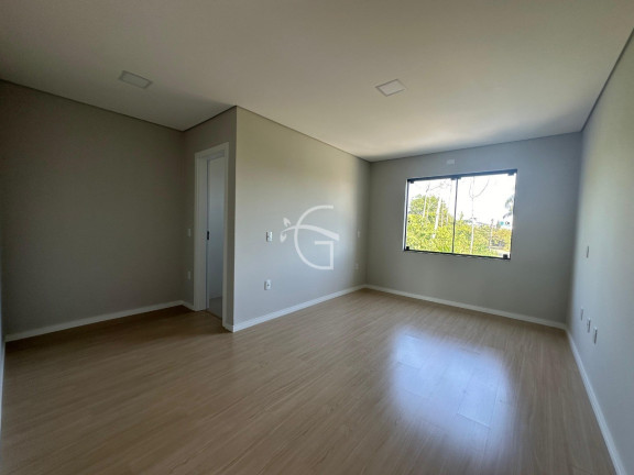 Imagem Casa com 3 Quartos à Venda,  em Bom Retiro - Joinville