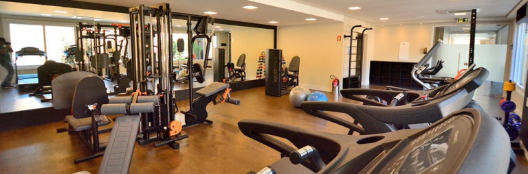 Imagem Apartamento com 4 Quartos à Venda, 483 m² em Vila Assunção - Porto Alegre