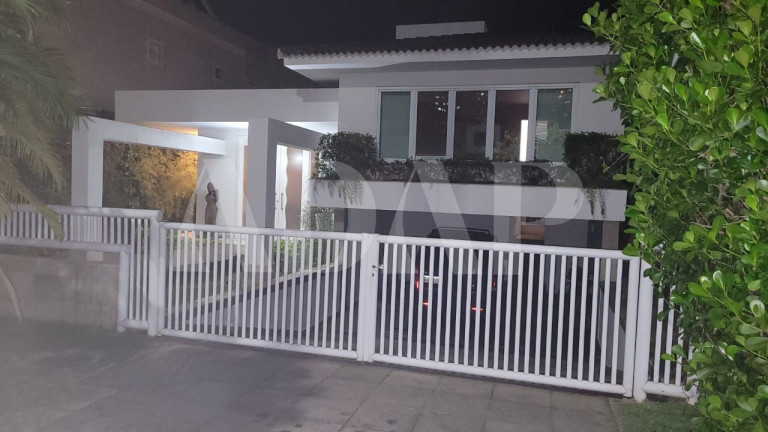 Imagem Casa com 4 Quartos à Venda, 504 m² em Barra Da Tijuca - Rio De Janeiro Imagem Casa com 4 Quartos à Venda, 504 m² em Barra Da Tijuca - Rio De Janeiro