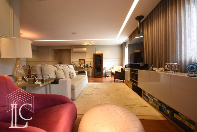 Imagem Apartamento com 4 Quartos à Venda, 157 m² em Real Parque - São Paulo