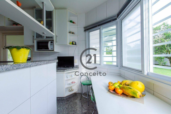 Imagem Casa com 4 Quartos à Venda, 343 m² em Cacupé - Florianópolis Imagem Casa com 4 Quartos à Venda, 343 m² em Cacupé - Florianópolis