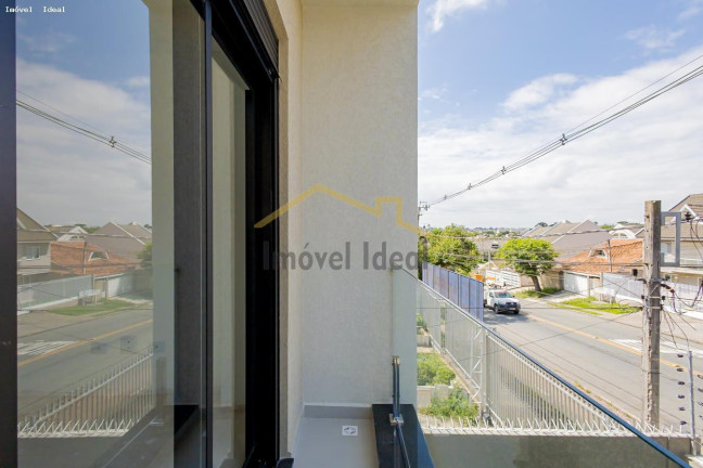 Imagem Casa com 3 Quartos à Venda, 131 m² em Hauer - Curitiba