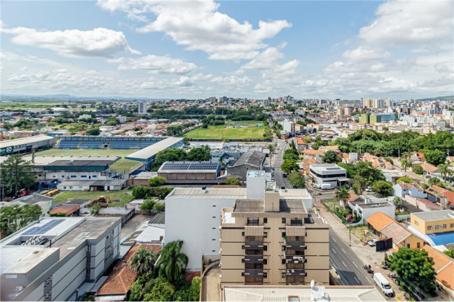 Imagem Imóvel com 3 Quartos à Venda,  em Passo Da Areia - Porto Alegre