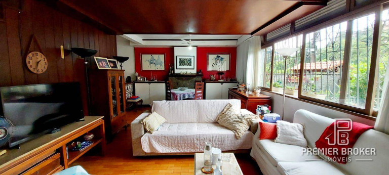Imagem Casa com 4 Quartos à Venda, 173 m² em Alto - Teresópolis Imagem Casa com 4 Quartos à Venda, 173 m² em Alto - Teresópolis