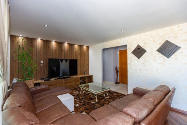 Imagem Imóvel com 3 Quartos à Venda, 218 m² em Brooklin Paulista - São Paulo Imagem Imóvel com 3 Quartos à Venda, 218 m² em Brooklin Paulista - São Paulo