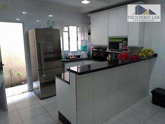 Imagem Casa com 3 Quartos à Venda, 227 m² em Jardim Santa Mena - Guarulhos Imagem Casa com 3 Quartos à Venda, 227 m² em Jardim Santa Mena - Guarulhos