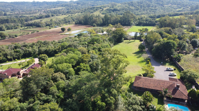Imagem Casa com 3 Quartos à Venda, 303 m² em Cerro Alegre Baixo - Santa Cruz Do Sul Imagem Casa com 3 Quartos à Venda, 303 m² em Cerro Alegre Baixo - Santa Cruz Do Sul