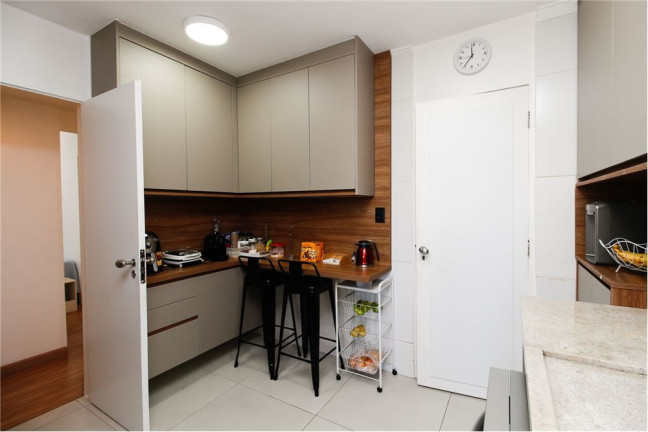 Imagem Apartamento com 4 Quartos à Venda, 138 m² em Aclimação - São Paulo