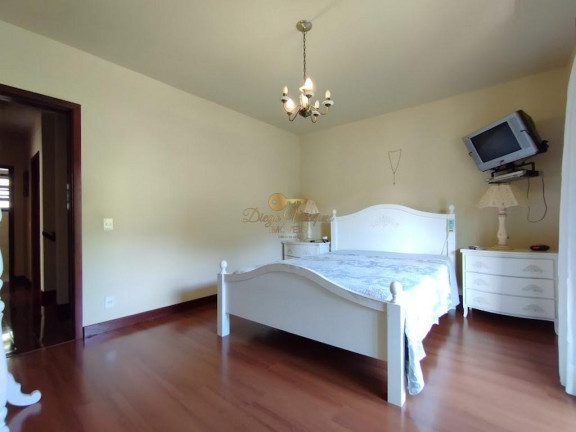 Imagem Casa com 4 Quartos à Venda, 312 m² em Golfe - Teresópolis
