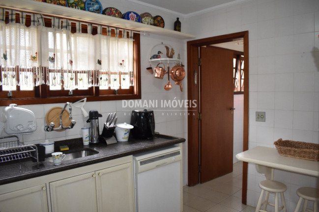 Imagem Imóvel com 3 Quartos à Venda, 117 m² em Região De Capivari - Campos Do Jordão Imagem Imóvel com 3 Quartos à Venda, 117 m² em Região De Capivari - Campos Do Jordão
