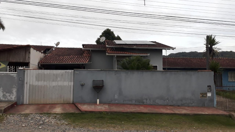 Casa com 2 Quartos à Venda, 110 m² em Parque Guarani - Joinville