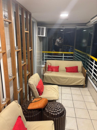 Imagem Imóvel com 3 Quartos à Venda, 110 m² em Icaraí - Niterói Imagem Imóvel com 3 Quartos à Venda, 110 m² em Icaraí - Niterói