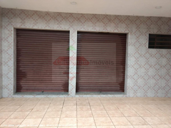 Casa com 4 Quartos à Venda, 320 m² em Vila Menino Jesus - Caçapava