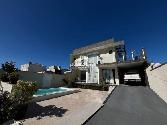 Sobrado à Venda, 142 m² em Barra Do Sai - Itapoá