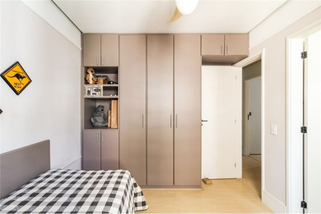 Imagem Imóvel com 4 Quartos à Venda, 195 m² em Brooklin Paulista - São Paulo Imagem Imóvel com 4 Quartos à Venda, 195 m² em Brooklin Paulista - São Paulo