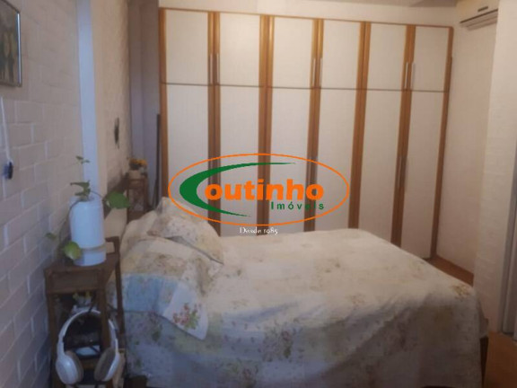 Imagem Casa com 3 Quartos à Venda, 170 m² em Maracanã - Rio De Janeiro Imagem Casa com 3 Quartos à Venda, 170 m² em Maracanã - Rio De Janeiro