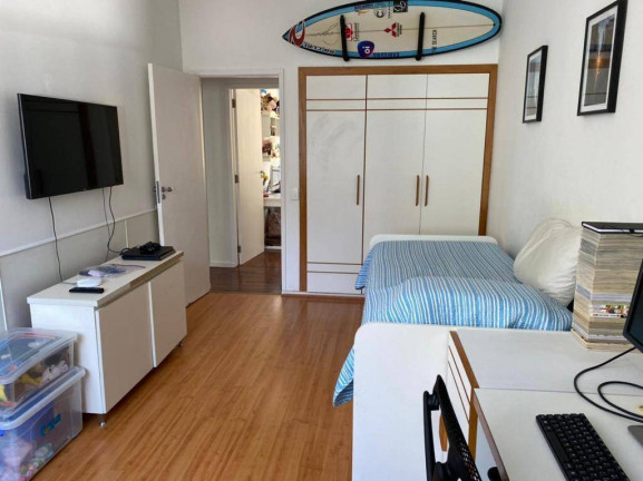 Imagem Apartamento com 3 Quartos à Venda, em Lagoa - Rio De Janeiro Imagem Apartamento com 3 Quartos à Venda, em Lagoa - Rio De Janeiro