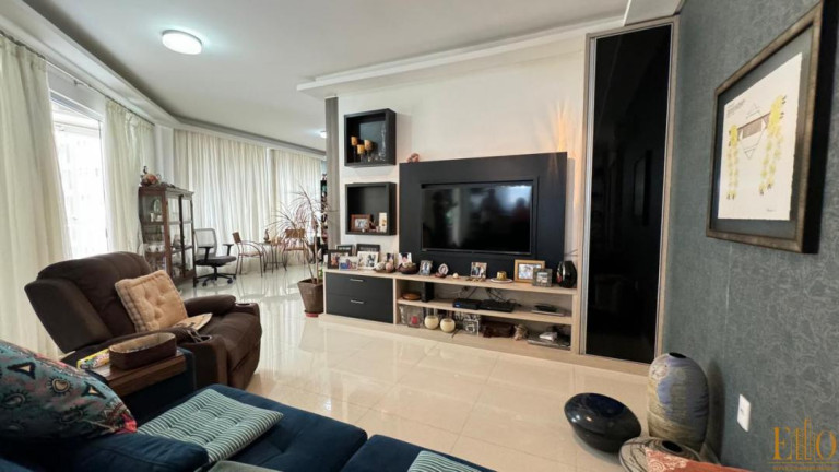 Imagem Apartamento com 4 Quartos à Venda, 193 m² em Meia Praia - Itapema