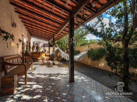 Imagem Casa com 3 Quartos à Venda, 180 m² em Parque Do Imbui - Teresópolis Imagem Casa com 3 Quartos à Venda, 180 m² em Parque Do Imbui - Teresópolis