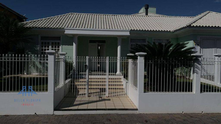 Imagem Casa com 3 Quartos à Venda, 376 m² em Córrego Grande - Florianópolis Imagem Casa com 3 Quartos à Venda, 376 m² em Córrego Grande - Florianópolis