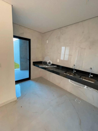 Imagem Casa com 4 Quartos à Venda, 151 m² em Centro - Eusébio Imagem Casa com 4 Quartos à Venda, 151 m² em Centro - Eusébio