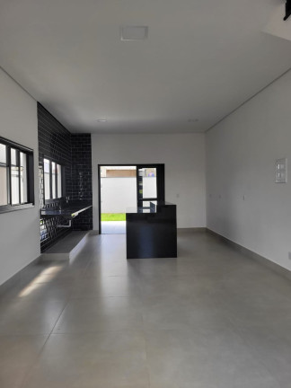 Imagem Sobrado com 3 Quartos à Venda, 129 m² em Villas Do Jaguari - Santana De Parnaíba
