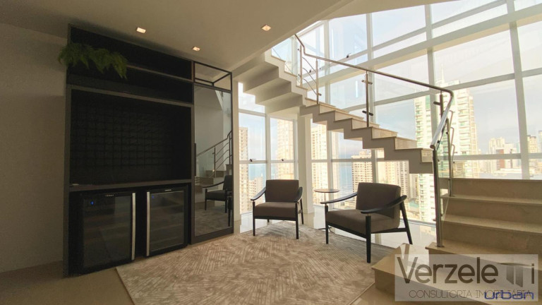 Imagem Apartamento com 4 Quartos à Venda, 240 m² em Centro - Balneário Camboriú Imagem Apartamento com 4 Quartos à Venda, 240 m² em Centro - Balneário Camboriú