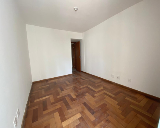 Imagem Imóvel com 3 Quartos à Venda, 120 m² em São Mateus - Juiz De Fora Imagem Imóvel com 3 Quartos à Venda, 120 m² em São Mateus - Juiz De Fora