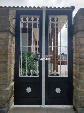Imagem Casa com 3 Quartos à Venda, 126 m² em Centro - Torres