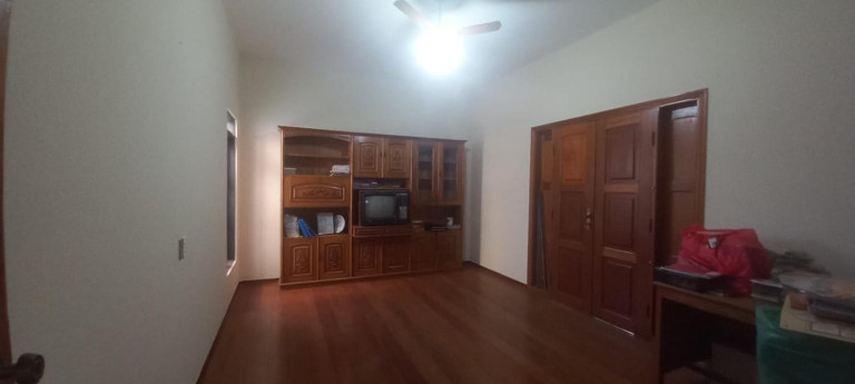 Imagem Casa com 4 Quartos à Venda, em Centro - Getulina Imagem Casa com 4 Quartos à Venda, em Centro - Getulina