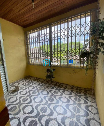 Imagem Casa com 4 Quartos à Venda, 300 m² em Restinga - Porto Alegre Imagem Casa com 4 Quartos à Venda, 300 m² em Restinga - Porto Alegre