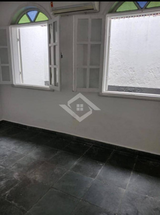Imagem Casa com 4 Quartos para Alugar, 100 m² em São Francisco - Niterói Imagem Casa com 4 Quartos para Alugar, 100 m² em São Francisco - Niterói