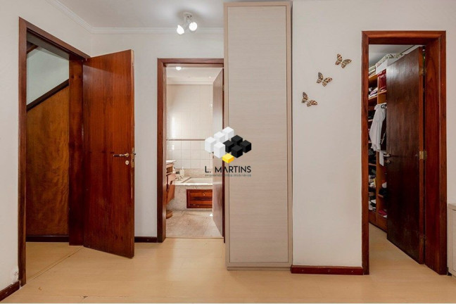 Imagem Casa com 8 Quartos à Venda, 430 m² em Partenon - Porto Alegre Imagem Casa com 8 Quartos à Venda, 430 m² em Partenon - Porto Alegre