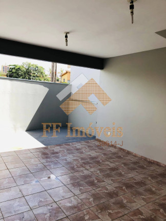 Imagem Casa com 3 Quartos à Venda, 311 m² em Vila Costa Do Sol - São Carlos