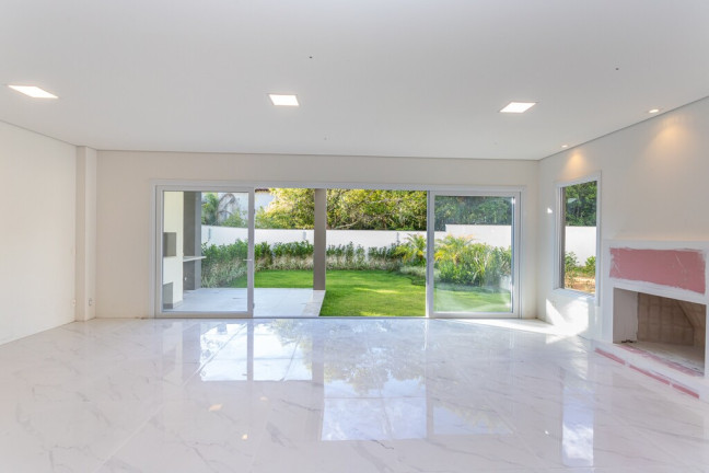 Imagem Casa com 3 Quartos à Venda, 494 m² em Pedra Redonda - Porto Alegre