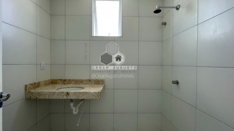 Imagem Casa com 4 Quartos à Venda, 127 m²