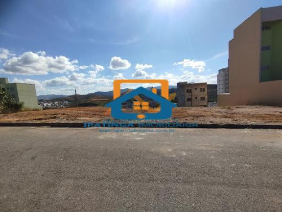 Terreno à Venda, 690 m² em Parque Veneza - Santana Do Paraíso