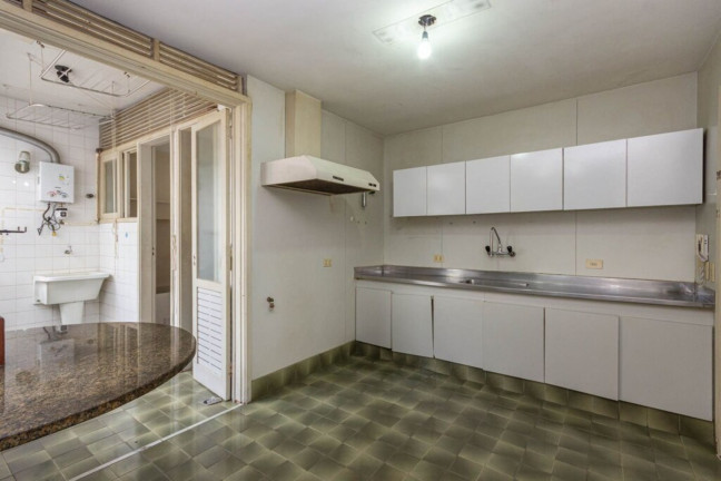 Imagem Imóvel com 2 Quartos à Venda, 120 m² em Copacabana - Rio De Janeiro Imagem Imóvel com 2 Quartos à Venda, 120 m² em Copacabana - Rio De Janeiro