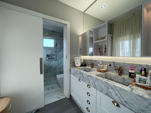 Imagem Casa com 3 Quartos à Venda, 289 m² em Santa Regina - Camboriú