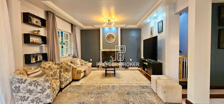 Imagem Casa com 5 Quartos à Venda, 160 m² em Albuquerque - Teresópolis Imagem Casa com 5 Quartos à Venda, 160 m² em Albuquerque - Teresópolis